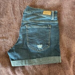Aeropostale jean shorts size 6